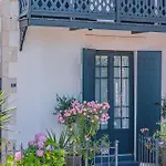 Villa Arcachonnaise Au Centre D'arcachon Classee 3 Etoiles Arcachon