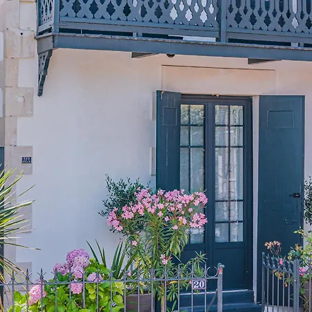 Villa Arcachonnaise Au Centre D'arcachon Classee 3 Etoiles Arcachon